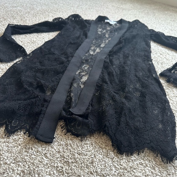 Lace Black Cardigan - Picture 4 of 4